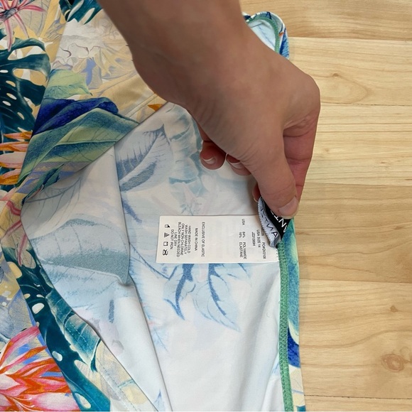 Jantzen Ruched Faux Wrap Swim Skirt Cover-up  - A399427 Plus 14 - Picture 4 of 4